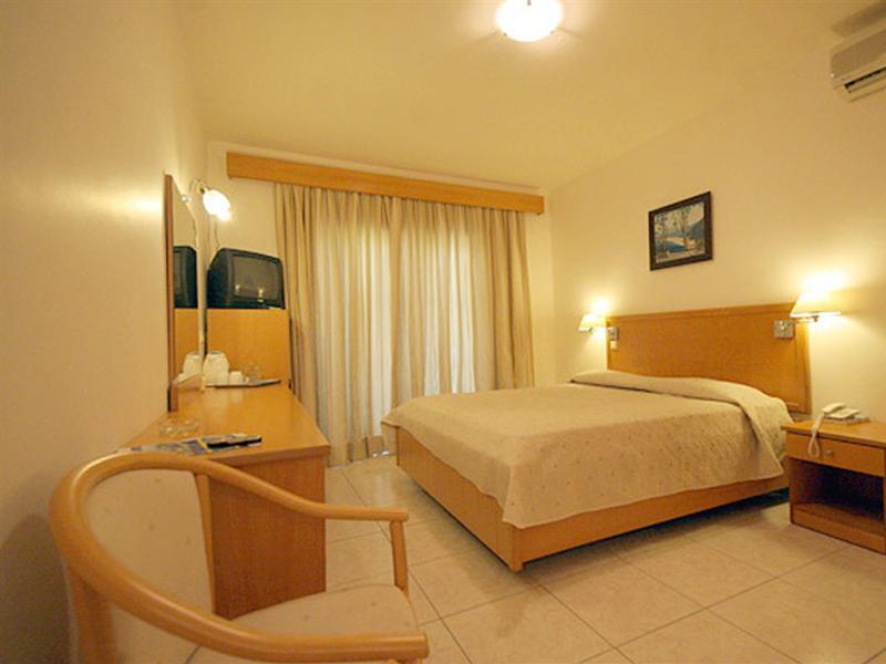 Zorbas 4*