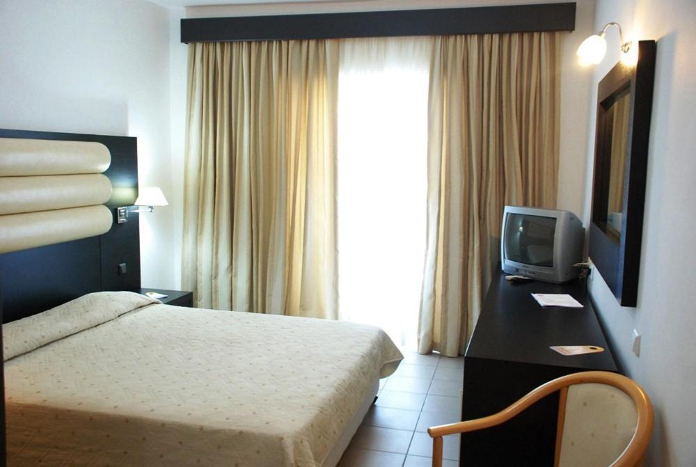 Hotel Zorbas Tigaki